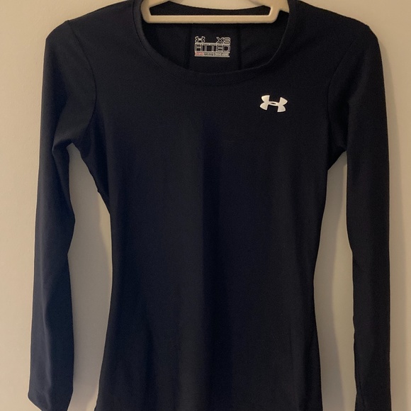 Under Armour base layer workout top - Picture 2 of 4